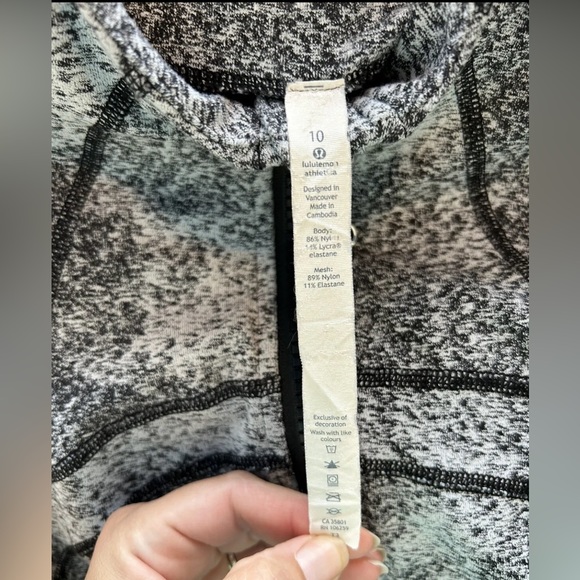 Lululemon Define Jacket Luon Variegated Knit Jacquard White Black Size 10 - Picture 5 of 9